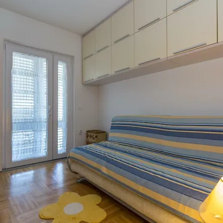 Apartment Tomazin *